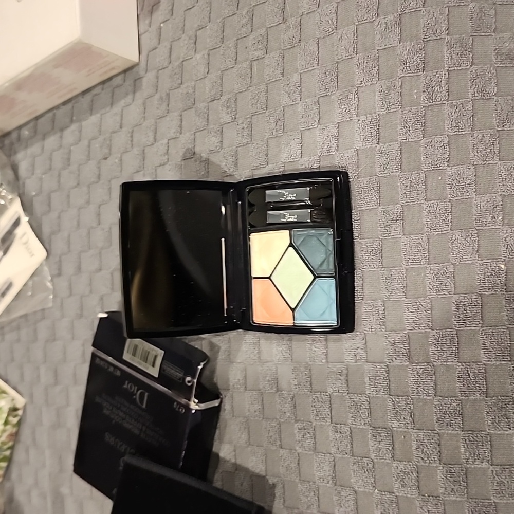 Eyeshadow